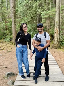 Ho Ngoc Ha and Kim Ly Share Romantic Moments in Bali Getaway - image 2