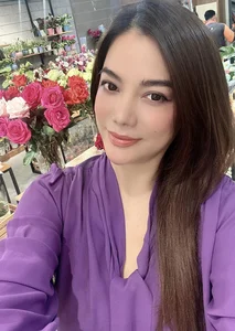 Ho Ngoc Ha and Kim Ly Share Romantic Moments in Bali Getaway - image 1