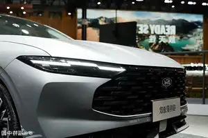 Discover Ford Mondeo 2026: Debuts in the billion-person market with stunning Mustang-inspired design. - image 9