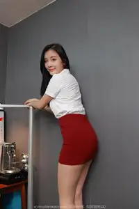 IESS SXJ No.2100 Wan Ping: Alluring Elegance in a Captivating Red and White Outfit - image 36
