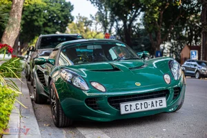 Billionaire Dang Le Nguyen Vu Acquires Rare Lotus Elise S2 for Massive Car Collection - image 3
