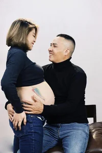 MC Hoang Linh Redefines Maternity Style: A Bold Celebration of Motherhood and Art - image 11