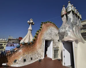 Exploring Casa Batlló: The Surreal Skeletal Masterpiece by Antoni Gaudi in Barcelona - image 3