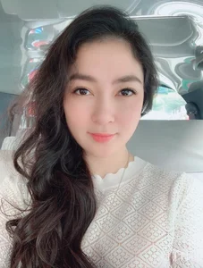 Miss Vietnam Nguyễn Thị Huyền: A Look Back at Her 20-Year Journey Since the Crowning - image 7