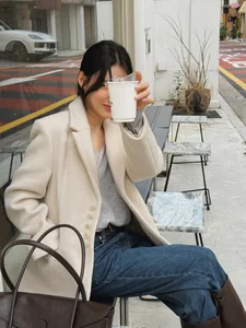 Spring 2026 Fashion Trends: 4 Youthful and Bright Outfit Combos for a Fresh Start - image 7