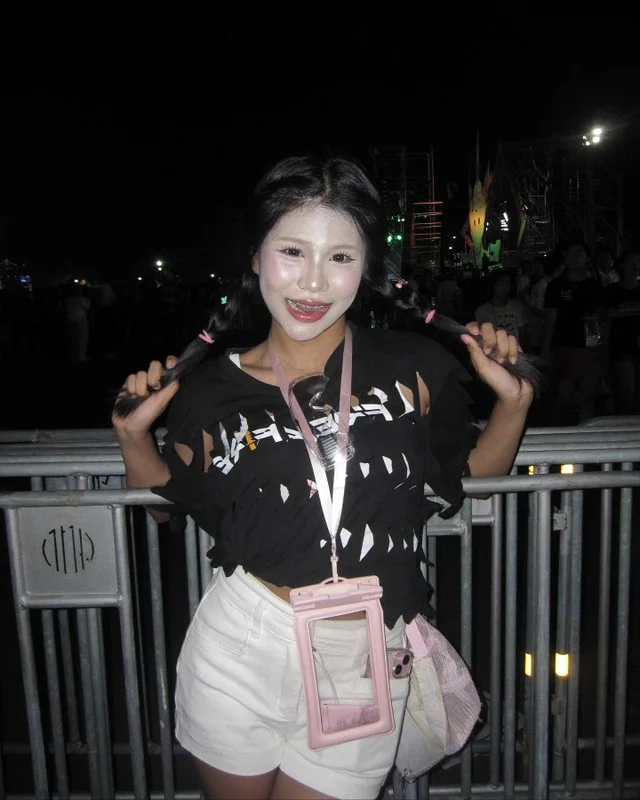 Thai Influencer Sparks Viral Debate with Bold and Unique Avant-Garde Makeup Looks That Redefine Beauty Standards