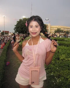 Thai Influencer Sparks Viral Debate with Bold and Unique Avant-Garde Makeup Looks That Redefine Beauty Standards - image 8