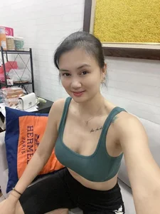 Volleyball Star Kim Hue Shares Romantic Gesture from Secret Boyfriend on Social Media - image 5