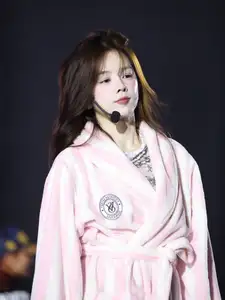 DJ Mie Shines with "Fairy-like" Visuals on Rehearsal Stage, Captivating Fans with Her Pure Beauty - image 2