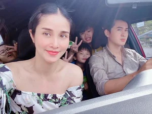 Actress Thao Trang Opens Up About Her Divorce from Footballer Husband: The Surprising Reason - image 2