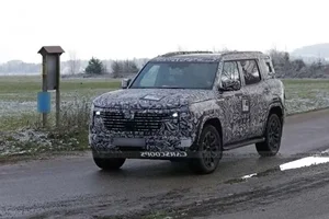 Leaked 2027 Mitsubishi Pajero Design Reveals Bold, Boxy Look - image 6