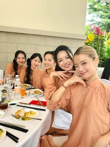 Vietnamese Star Midu’s Elegant Wedding: A Star-Studded Celebration - image 0
