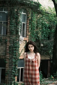 YiTuYu Art Language Vol.7460: Captivating Portraits of To Xiao Bei - image 17