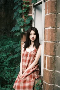 YiTuYu Art Language Vol.7460: Captivating Portraits of To Xiao Bei - image 6