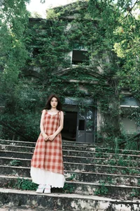 YiTuYu Art Language Vol.7460: Captivating Portraits of To Xiao Bei - image 19