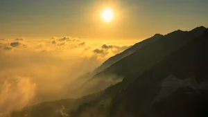 The Ultimate Ta Xua Travel Gallery: Majestic Peaks and Golden Hours at Khe Cai - image 0