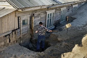 The Mysterious Desert Village Where Residents Never Lock Their Doors - image 5