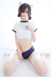 Aesthetic Fusion: Wu Geng Bai Gui’s Playful Captain Gym Wear Cosplay Series - image 5