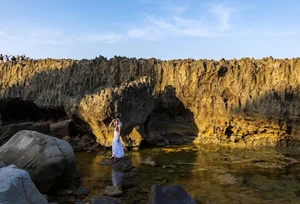 The 'Moon Rock' Landscape of Hang Rai: A Geological Wonder in Nui Chua - image 1
