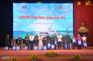 Dien Bien Hosts Vibrant 'I Love My Country's Sea and Islands' Contest - image 2