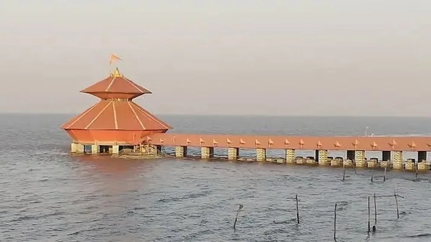 The Vanishing Temple: Discover the Ancient Coastal Wonder That Sinks and Floats Every Day