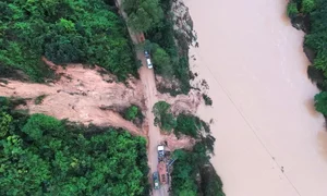 Devastating Floods and Torrential Rains Ravage Southern China Regions - image 2