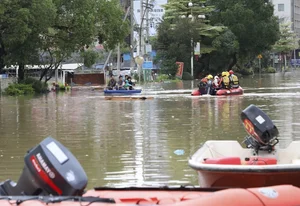 Devastating Floods and Torrential Rains Ravage Southern China Regions - image 4