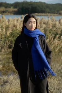 Ethereal Winter Lakeside Portrait Session with Ban Ge Yue Liang: YiTuYu Art Language Vol.9334 Aesthetic Photography Collection - image 8