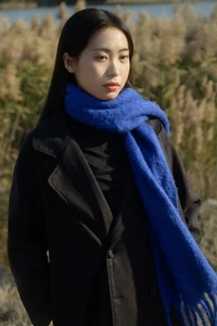 Ethereal Winter Lakeside Portrait Session with Ban Ge Yue Liang: YiTuYu Art Language Vol.9334 Aesthetic Photography Collection - image 9