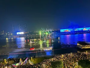 Spectacular 1,100 Drone Light Show Illuminates the Night Sky Over Ho Chi Minh City - image 1