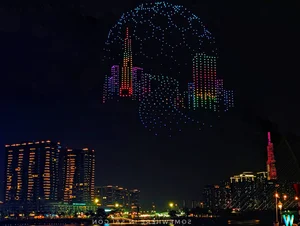 Spectacular 1,100 Drone Light Show Illuminates the Night Sky Over Ho Chi Minh City - image 5