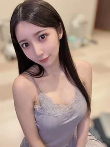 Stunning Gallery of Japanese Model Nogi Yuna 乃木結夢 - Elegant and Charming Portraits - image 23