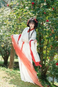 Hanfu Elegance Amidst Camellias YiTuYu Vol.8881 Jiao Yi Zhi Sui Sui - image 9