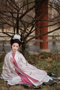 Artistic Depth in YiTuYu Art Language Vol.6730 Starring Zhi Yu Qian Deng - image 8