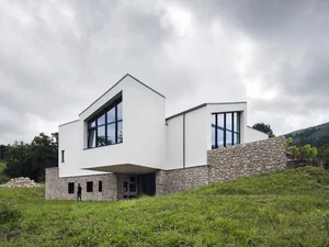 Innovative 5-Block Sustainable Home Design for Multi-Generational Living and Energy Efficiency - image 8