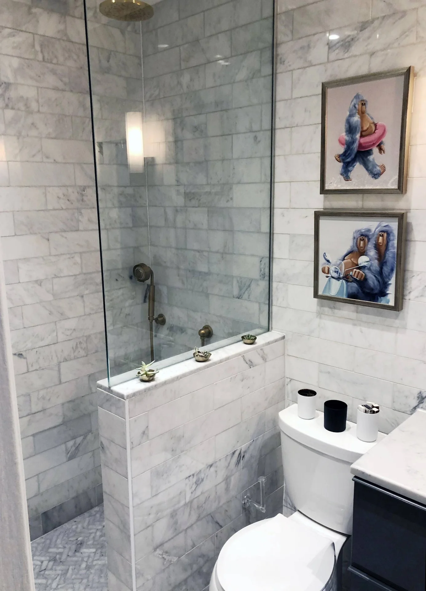 Why Are Families Moving Away from Glass Shower Enclosures? Better Alternatives