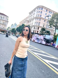 Hồng Diễm: The Art of Sophisticated Charm Without the Need for Bikini Shots - image 4