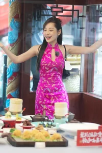 Chi Pu Captivates Audiences with Trendy Fashion on Chinese Shows - image 4