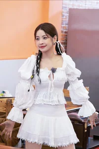 Chi Pu Captivates Audiences with Trendy Fashion on Chinese Shows - image 7