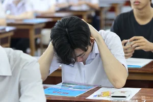 A Record-Breaking 94,000 Students Compete for Early University Admissions - image 7