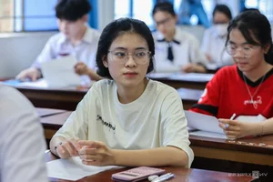 A Record-Breaking 94,000 Students Compete for Early University Admissions - image 5