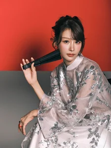 Singer Min Captivates in Traditional Ao Dai for the Lunar New Year - image 5