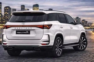 Toyota Fortuner 2027: Shedding the 'Rollover King' Image with a Comprehensive Global Upgrade - image 1