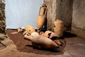 Incredible Hidden Treasures Discovered Within Ancient Architectural Wonders and Historical Sites - image 5