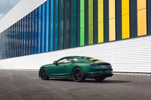 The Mystery of Spectraflair: Exploring the Unique and Iridescent Paint Finish on the Bentley Continental GT - image 2