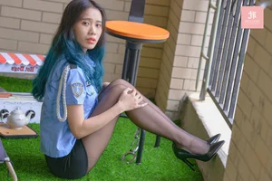 IESS Model Nuan Nuan in American Police Story B Collection - image 0