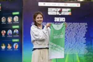 VPBank VnExpress Marathon Midnight 2024: Sẵn sàng cho đường chạy đêm TP.HCM - image 0