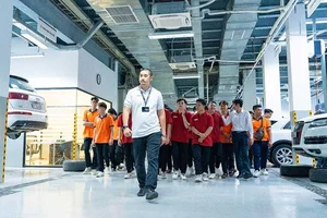 Gen Z and the Future of Electric Vehicles: Hands-On Engineering at HUTECH - image 1