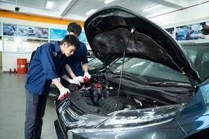 Gen Z and the Future of Electric Vehicles: Hands-On Engineering at HUTECH - image 4