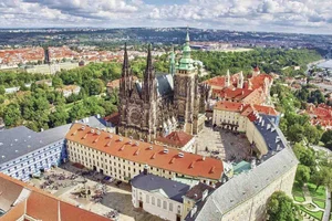 Majestic History: Exploring the World’s Largest Ancient Castle - image 83